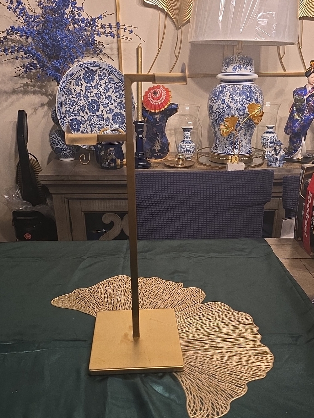 Gold Metal Jewelry Display Stand - Minimal T-Bar Holder